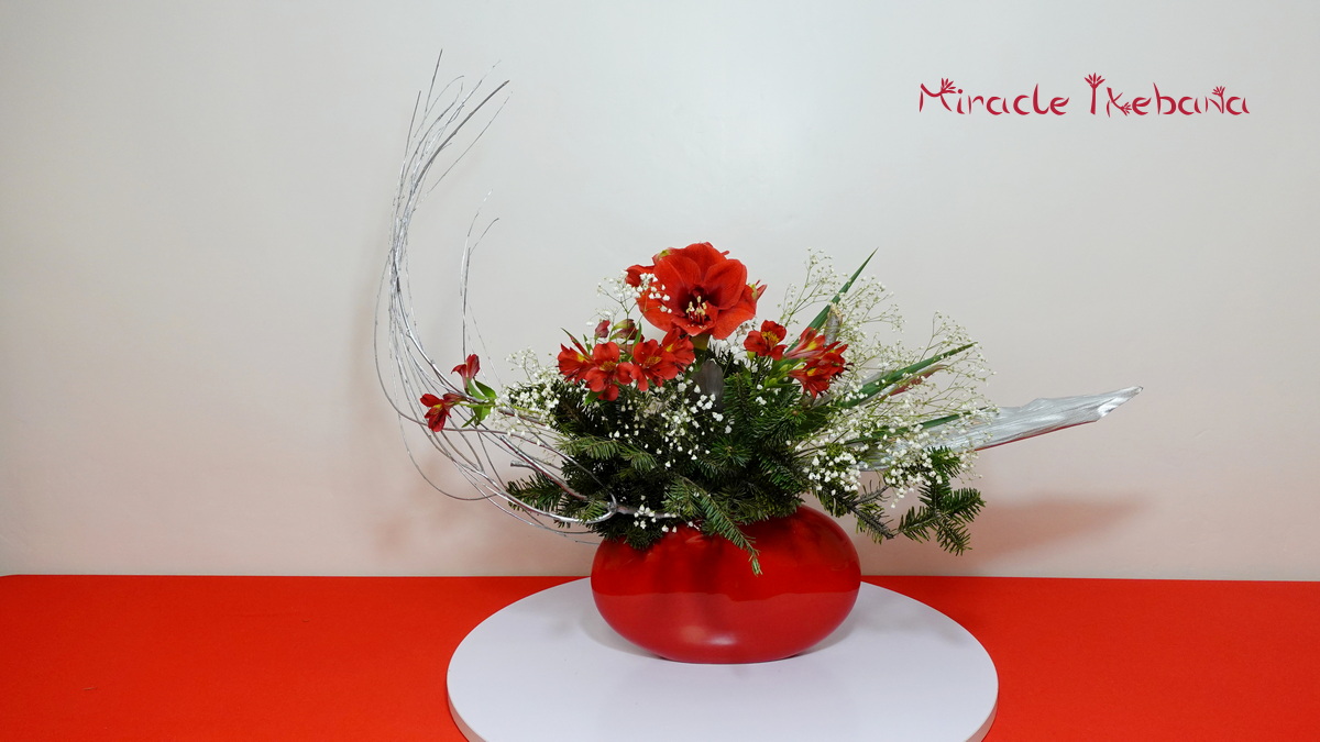 Икебана композиция във ваза Бизен - Miracle Ikebana